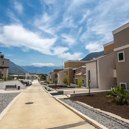 Lavender Bay Apartment F7 Donji Morinj Exterior photo