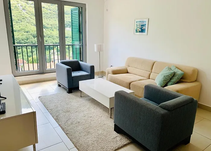 Lavender Bay Apartment F7